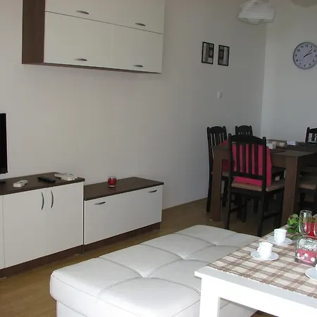 Lägenhet Two-bedroom Donika *