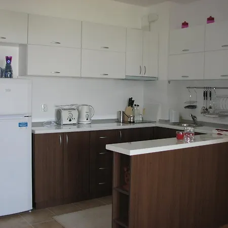 Lägenhet Two-bedroom Donika