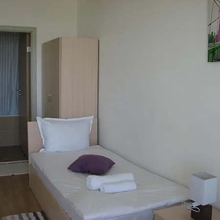 Two-bedroom Donika Tsarevo
