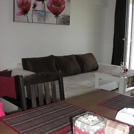 Διαμέρισμα Two-bedroom Donika *